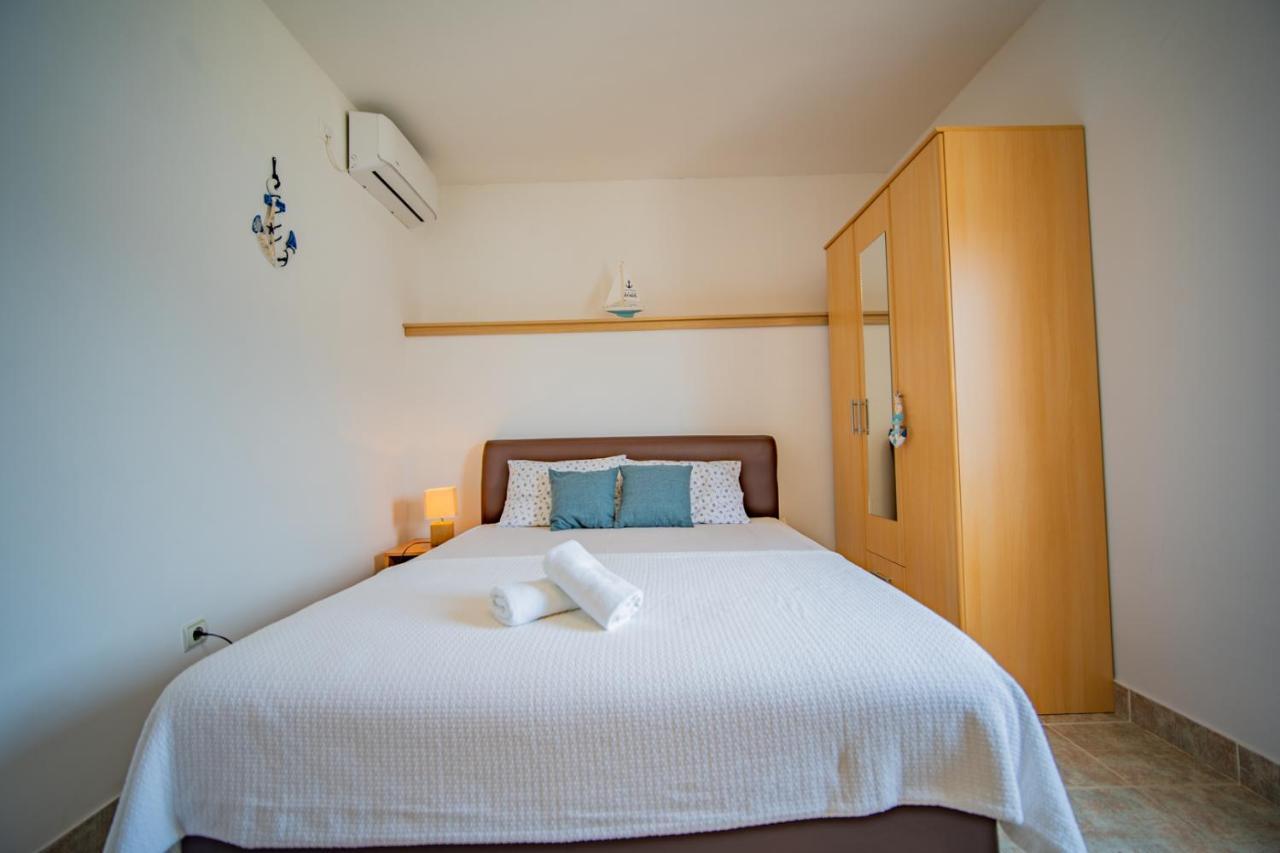 Apartments Novo Mulo Tivat Exterior foto