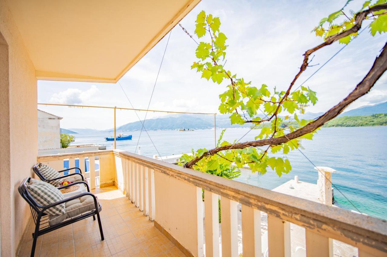 Apartments Novo Mulo Tivat Exterior foto