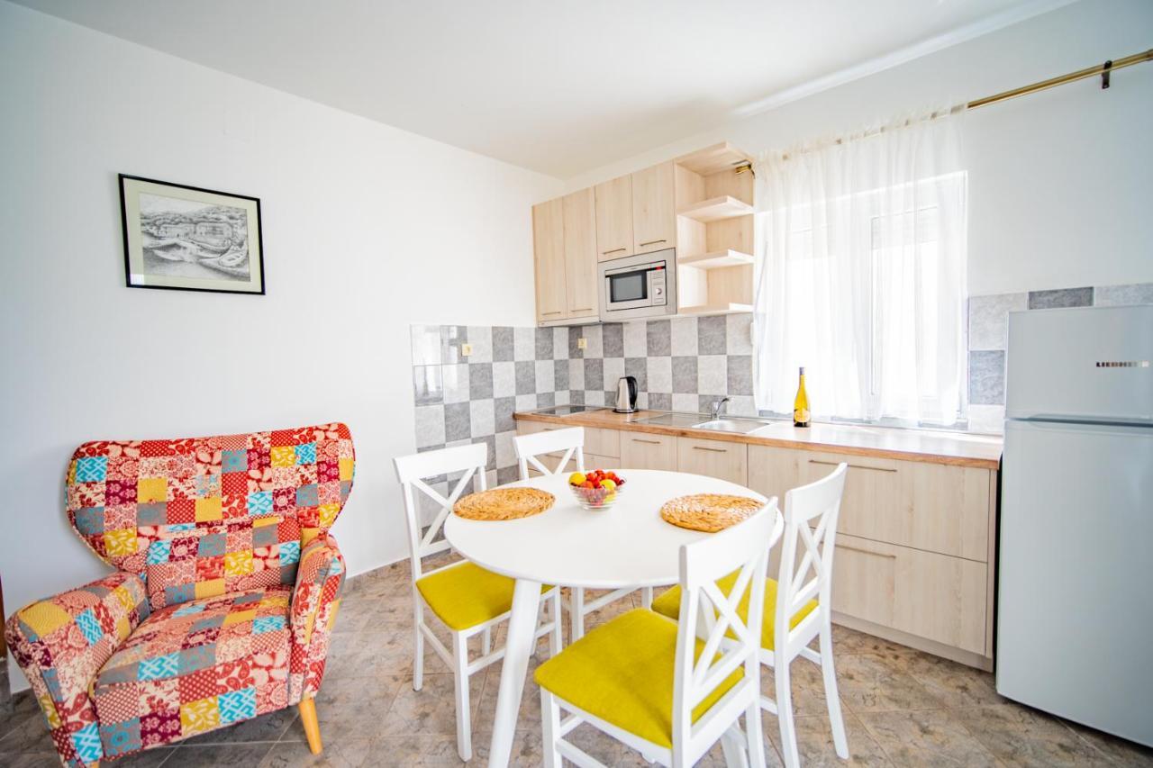 Apartments Novo Mulo Tivat Exterior foto
